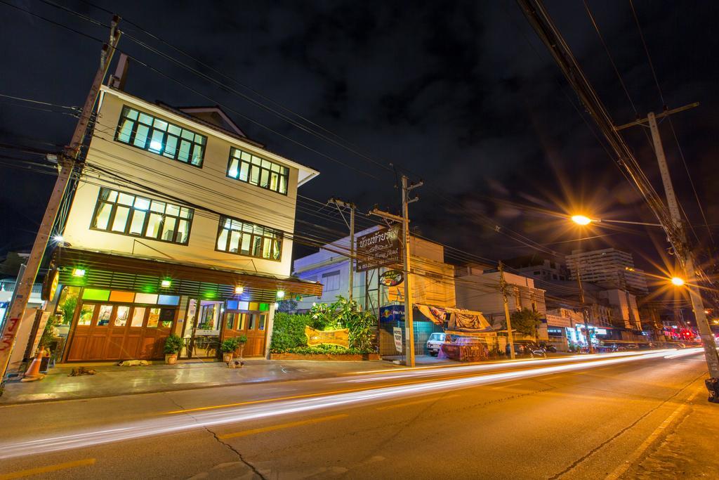 Chiang Mai Waroros Boutique Hotel Exteriör bild