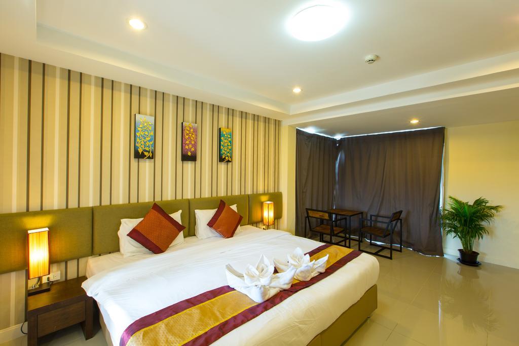 Chiang Mai Waroros Boutique Hotel Exteriör bild