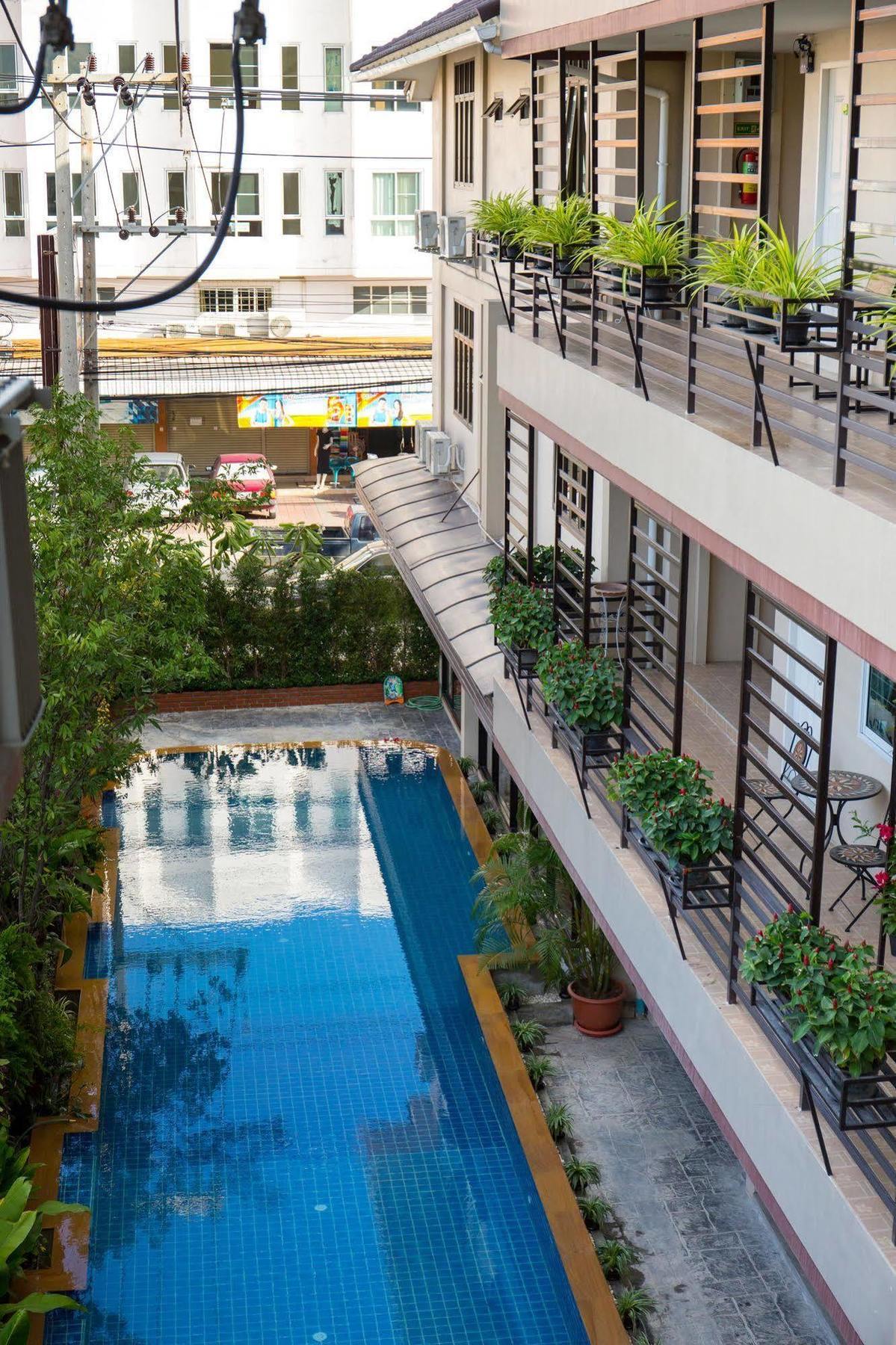 Chiang Mai Waroros Boutique Hotel Exteriör bild