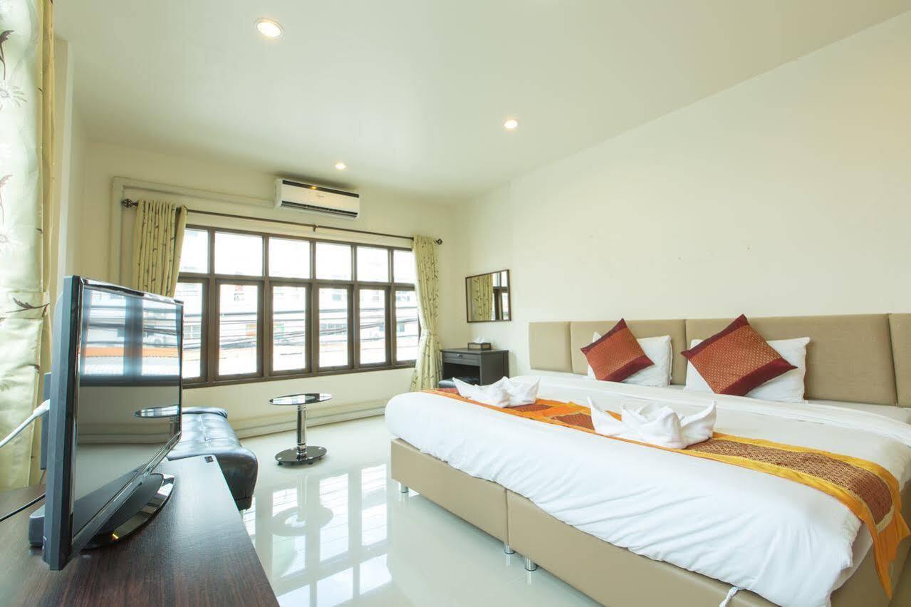 Chiang Mai Waroros Boutique Hotel Exteriör bild